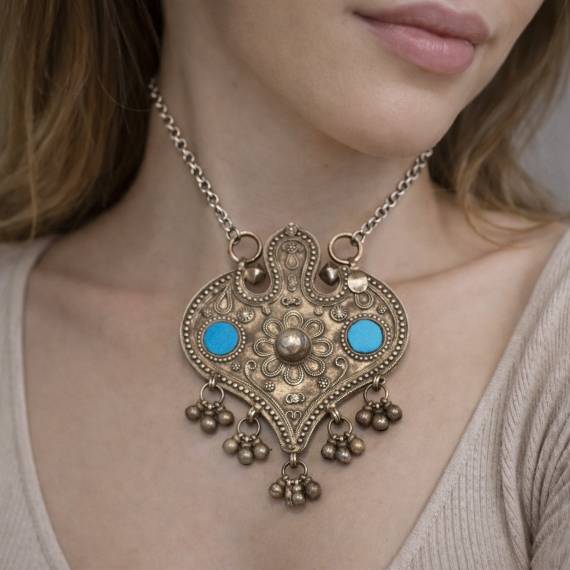 SILVER PENDANT WITH FLORAL EMBOSSING & TURQUOISE INLAYS