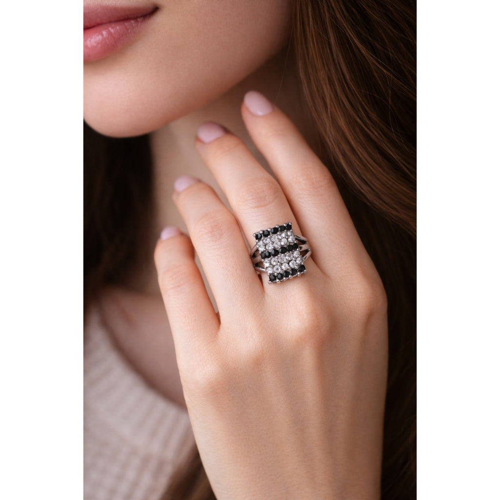 SILVER RING WITH WHITE ZIRCONS