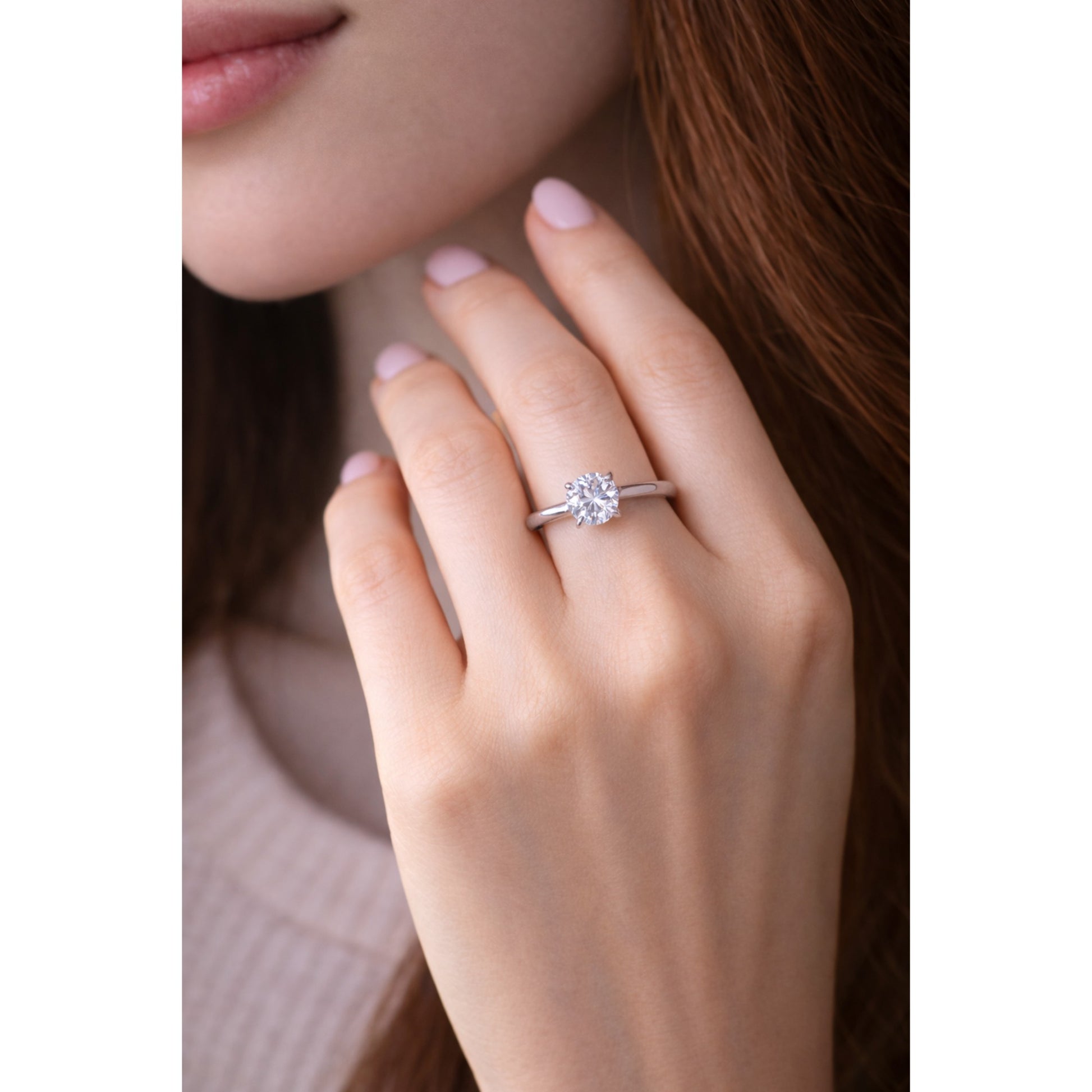 PLAIN SILVER BAND WITH A BIG ROUND ZIRCON