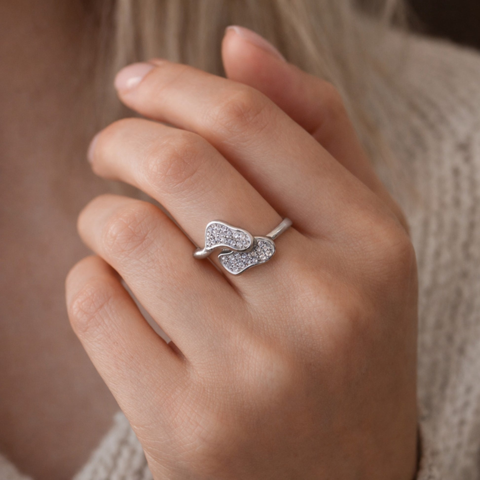 SILVER RING WITH CLUSTERED ZIRCONS