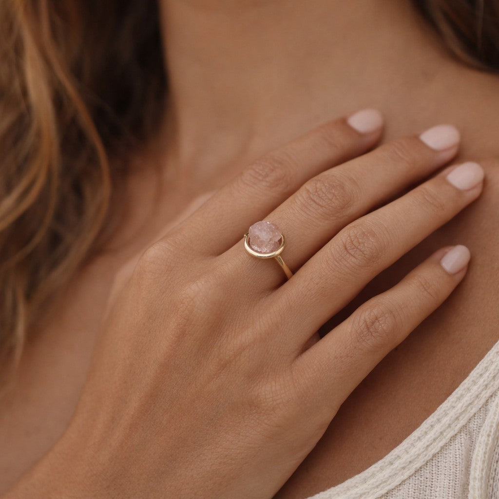 SILVER BAND WITH IRREGULAR PINK CRYSTAL