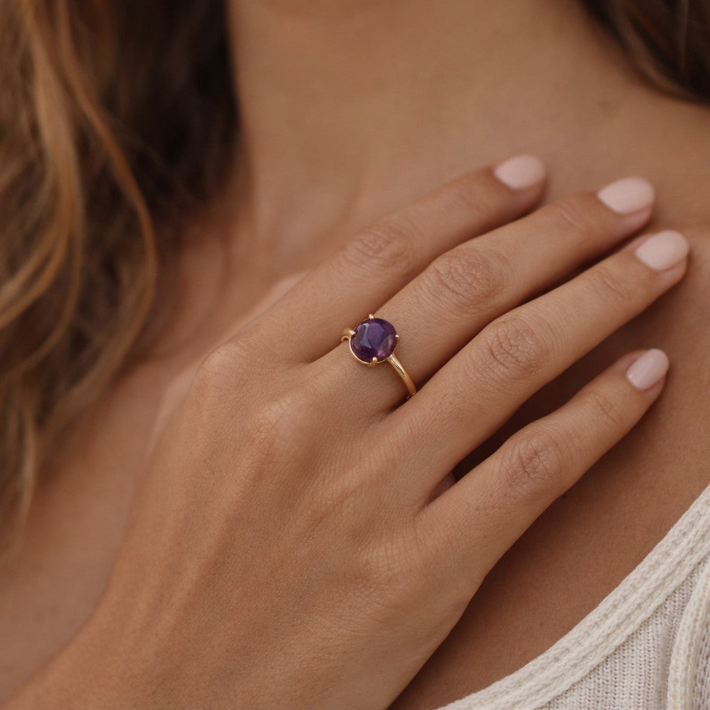 SILVER RING STUDDED WITH AMETHYST