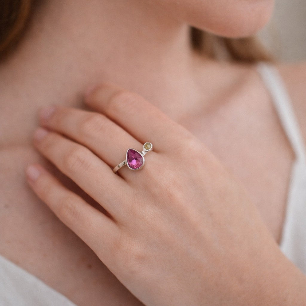 SILVER RING STUDDED WITH YELLOW & PINK TOURMALINE