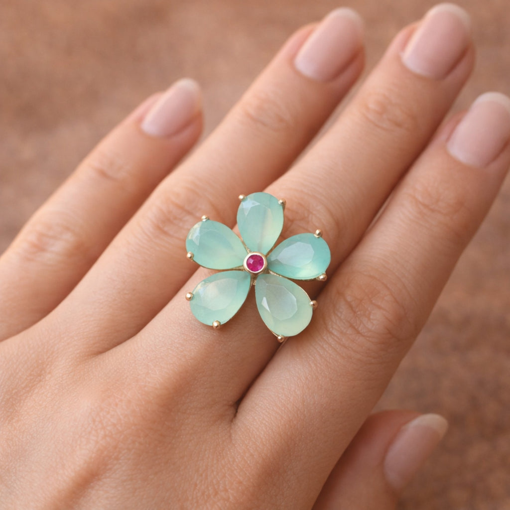 SILVER FLOWER RING WITH BLUE AGATE