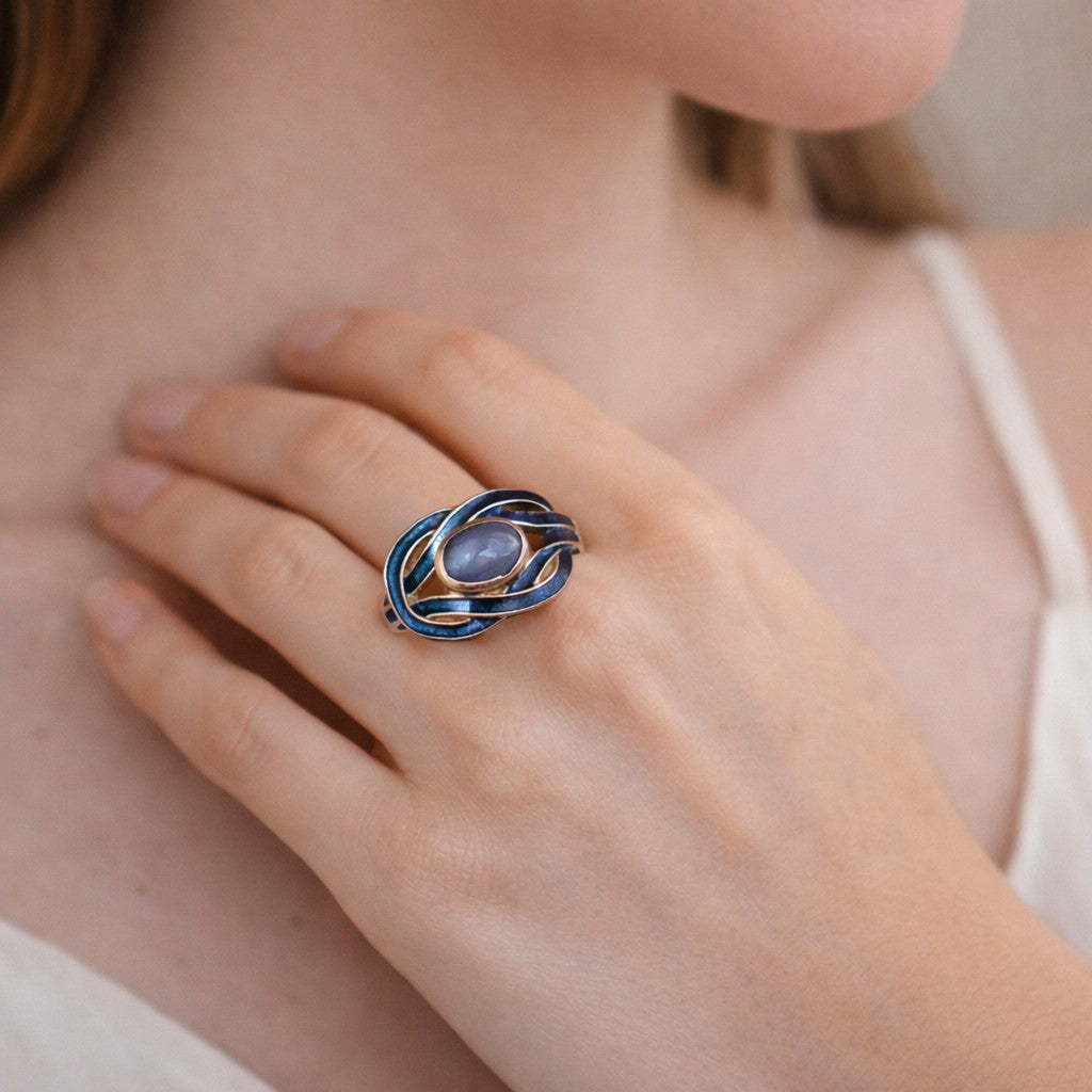 SILVER RING IN GOLD PLATING AND ENAMELED WORK WITH TANZANITE