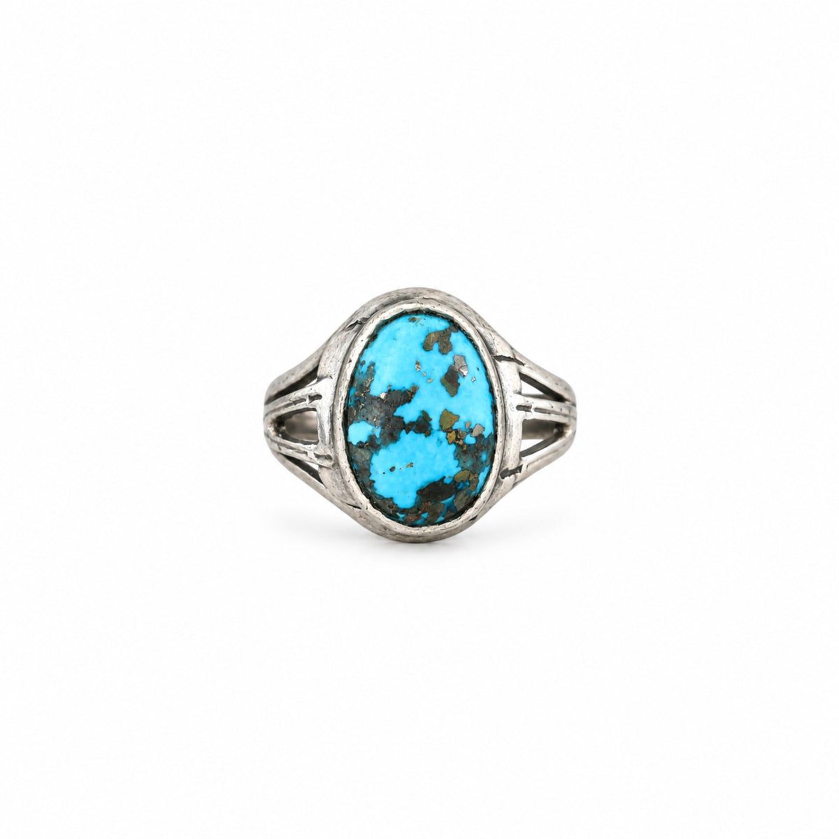 SILVER RING WITH AN OVAL IRANI TURQUOISE
