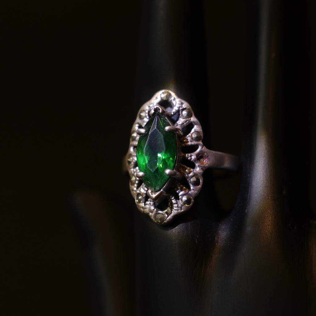 SILVER RING WITH GREEN GEMSTONE AND MARCASITE STONES