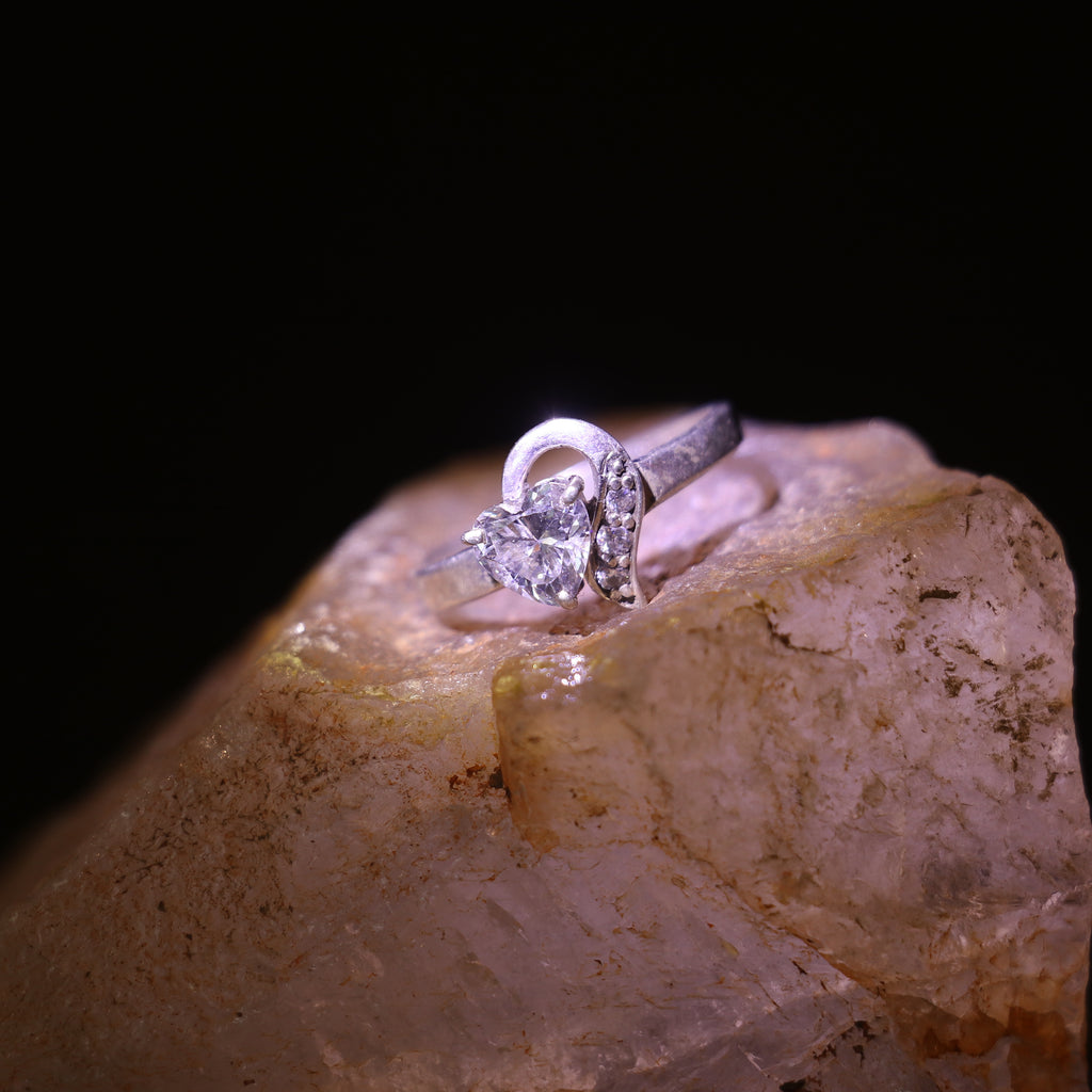SILVER RING WITH A HEART SHAPED ZIRCON