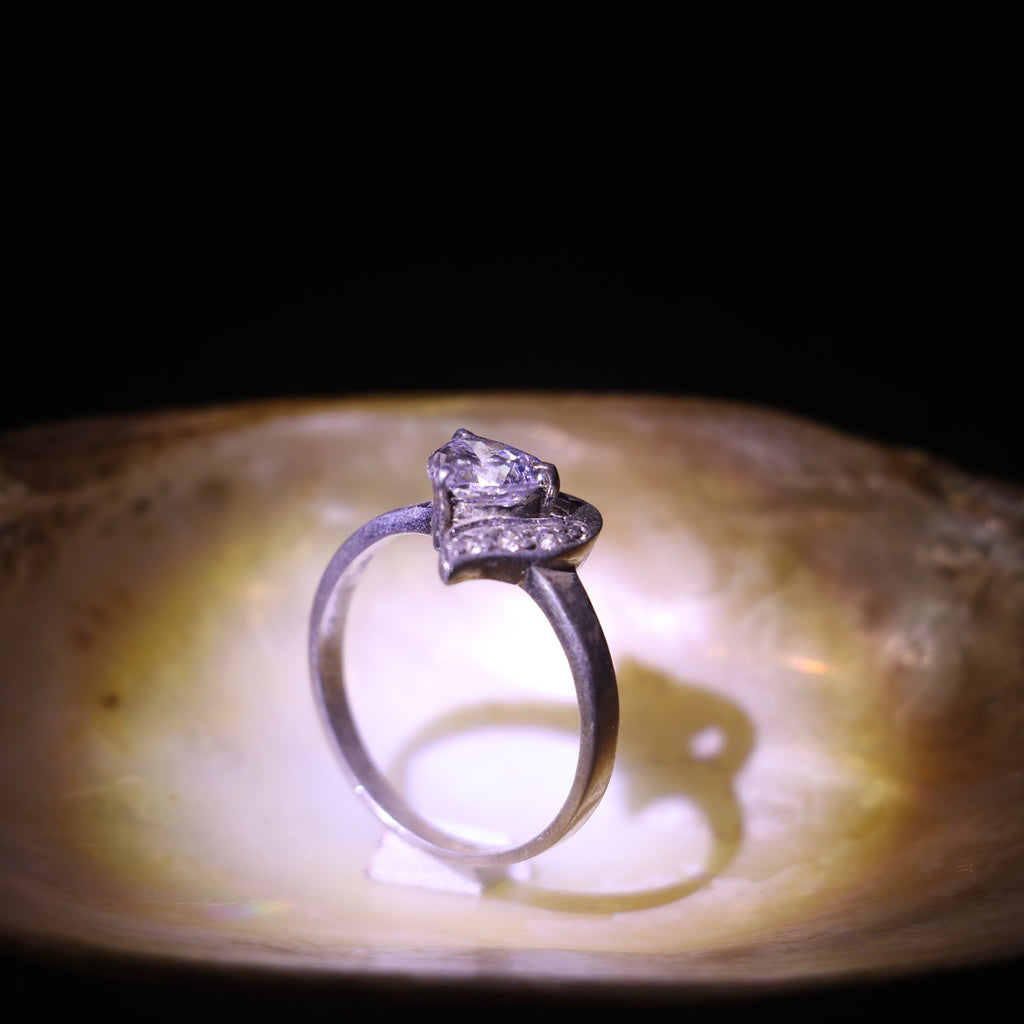 SILVER RING WITH A HEART SHAPED ZIRCON