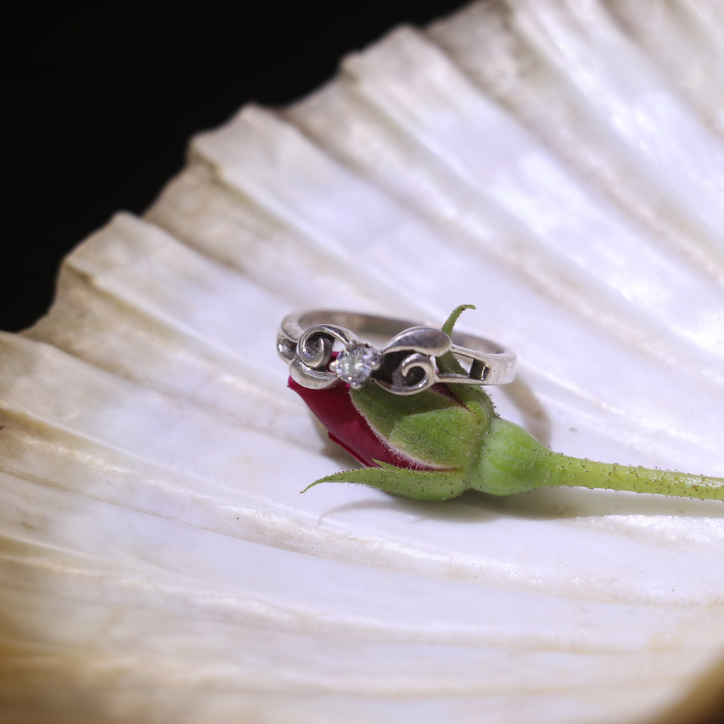 SILVER DESIGNER RING WITH ZIRCON