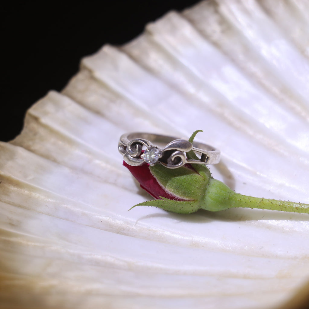 SILVER DESIGNER RING WITH ZIRCON