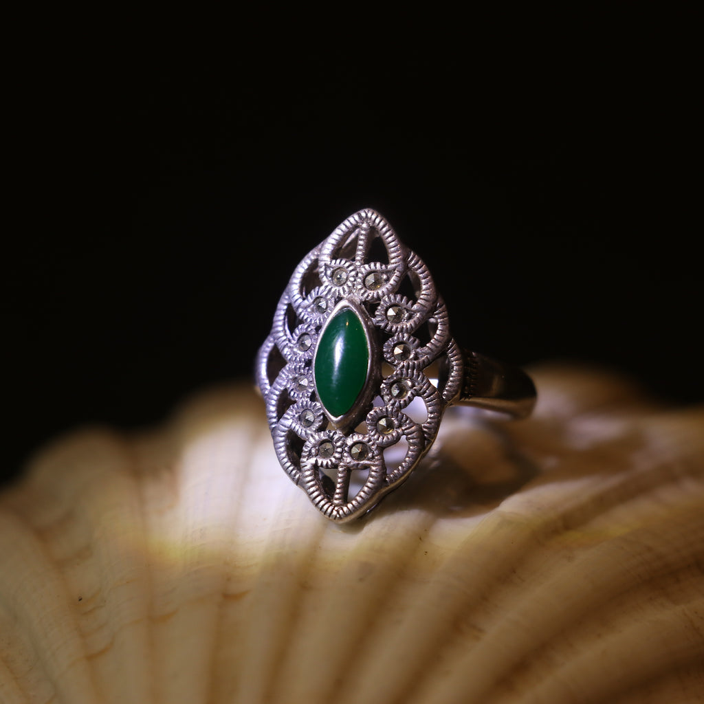SILVER RING WITH A GREEN ONYX AND MARCASITE