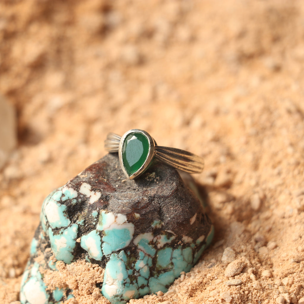 SILVER RING WITH GREEN ONYX