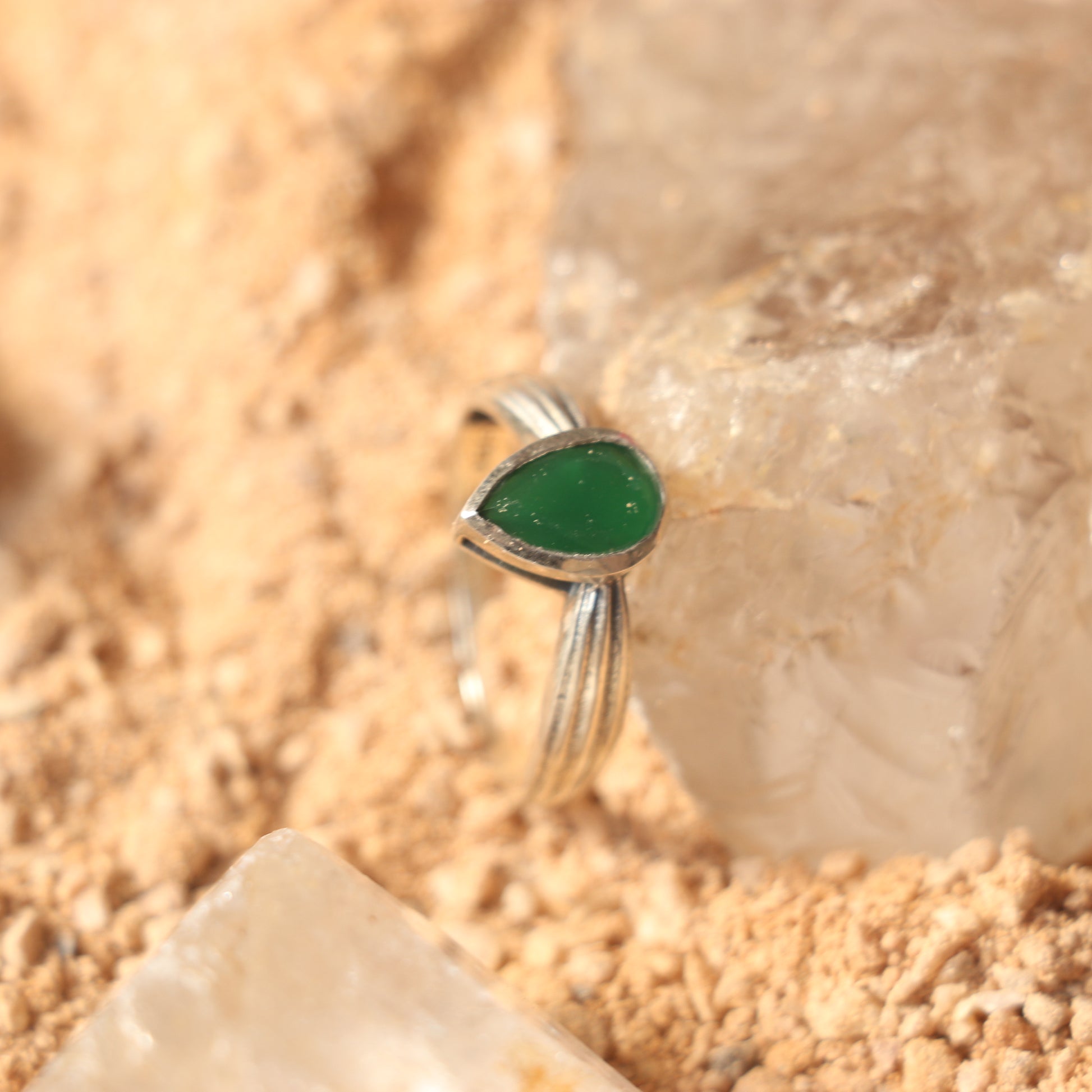 SILVER RING WITH GREEN ONYX