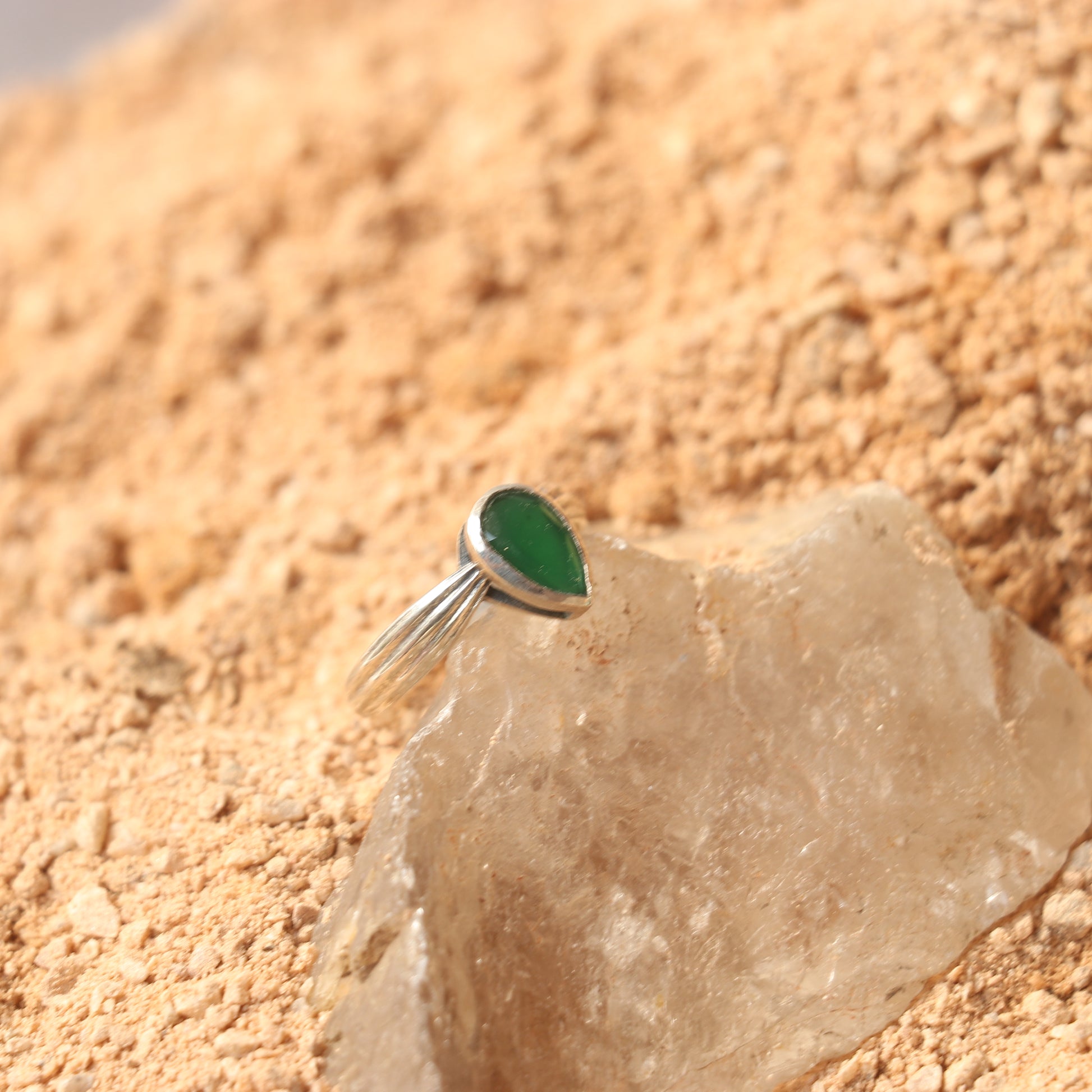 SILVER RING WITH GREEN ONYX