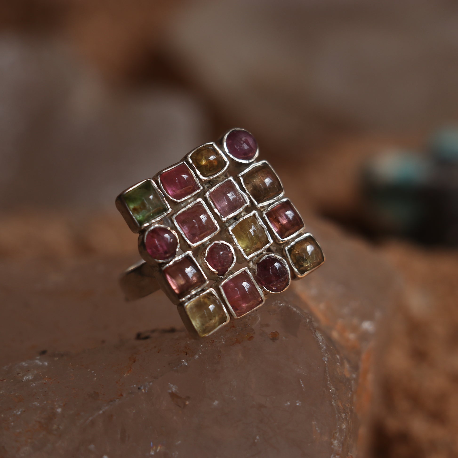 TOURMALINE STUDDED SILVER RING