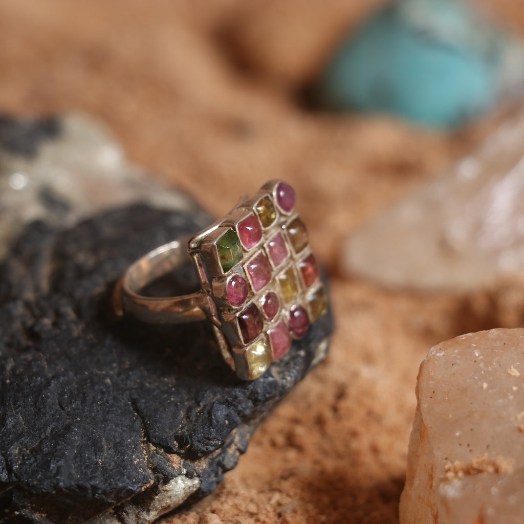 TOURMALINE STUDDED SILVER RING