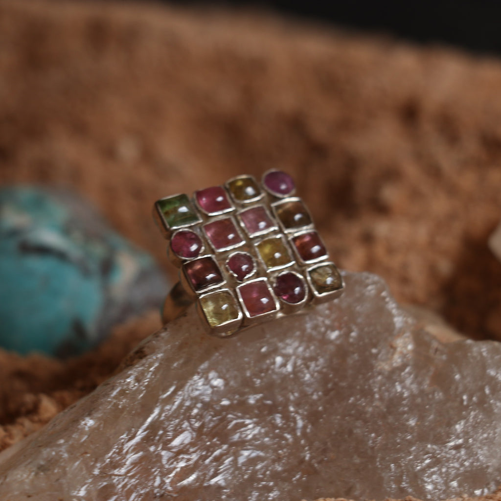 TOURMALINE STUDDED SILVER RING
