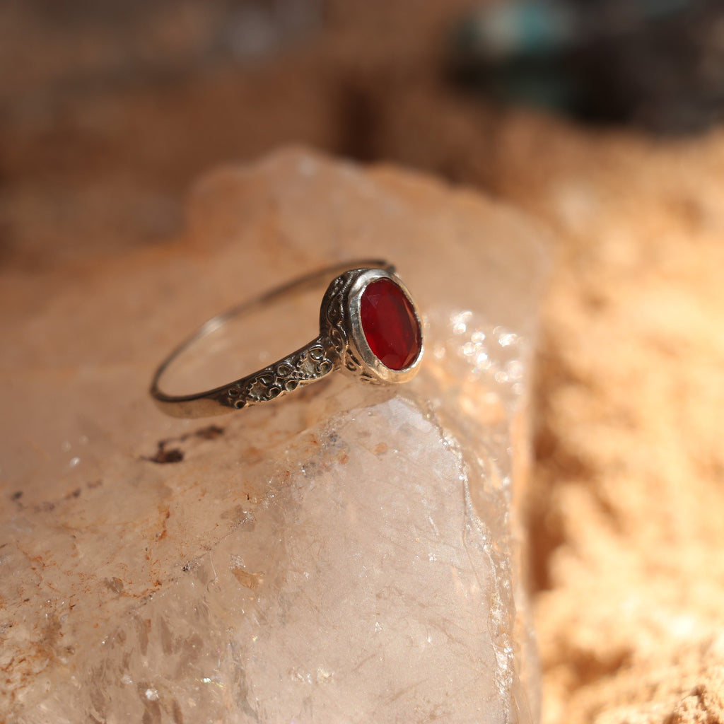 SILVER RING STUDDED WITH BANGKOK RUBY