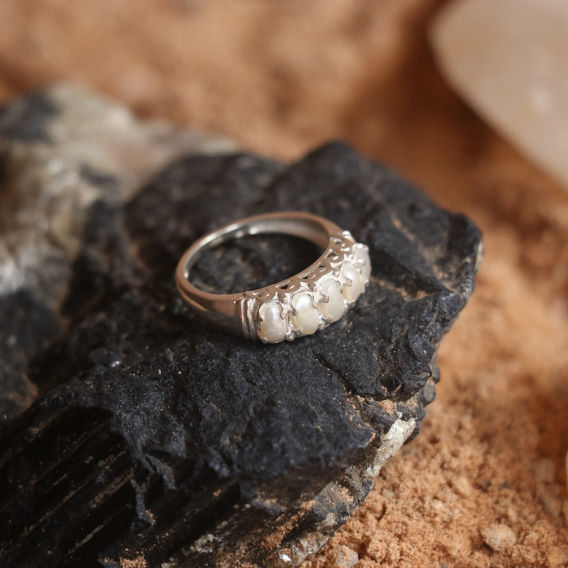 SILVER BAND STUDDED WITH NATURAL PEARLS