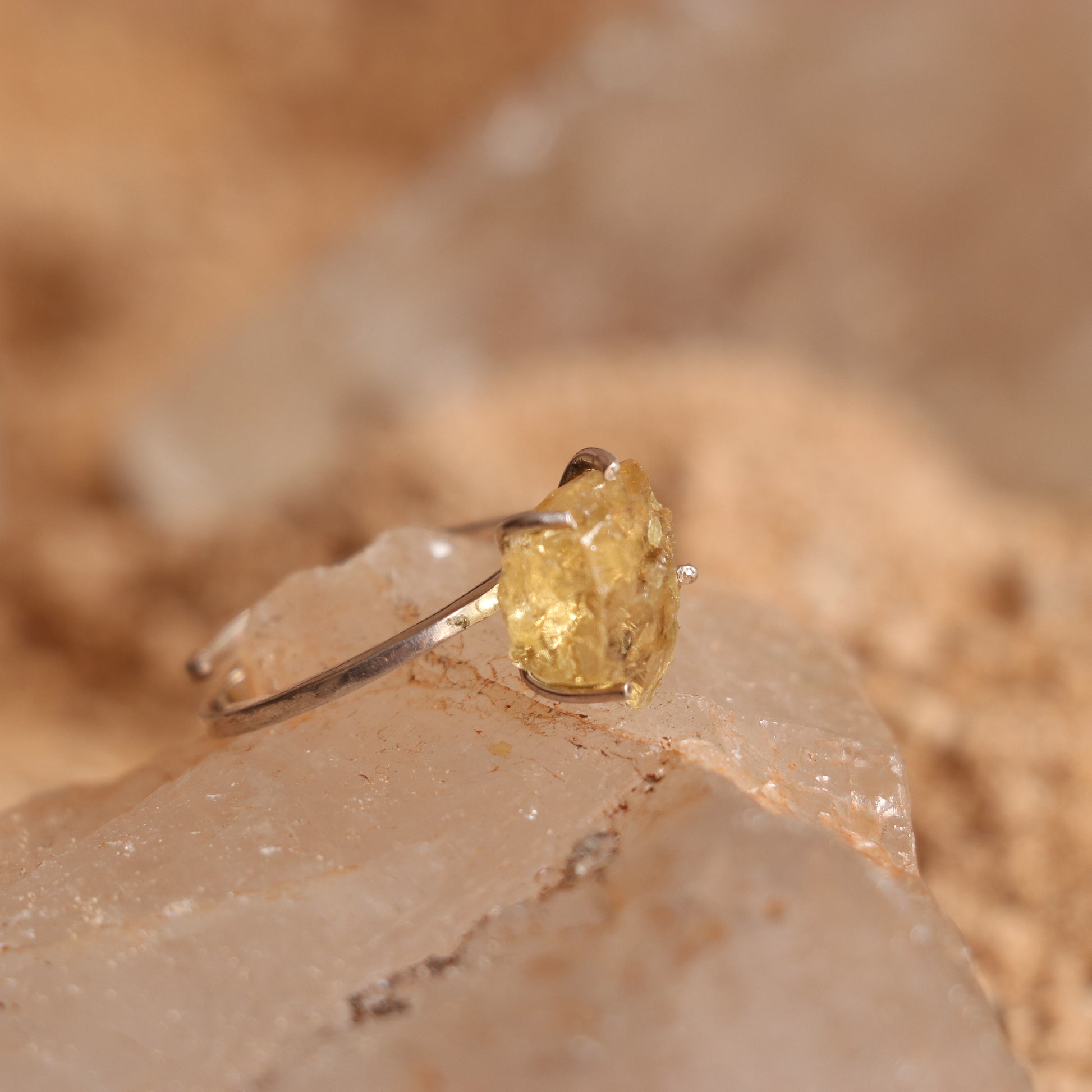 SILVER RING WITH IRREGULAR GOLDEN TOPAZ