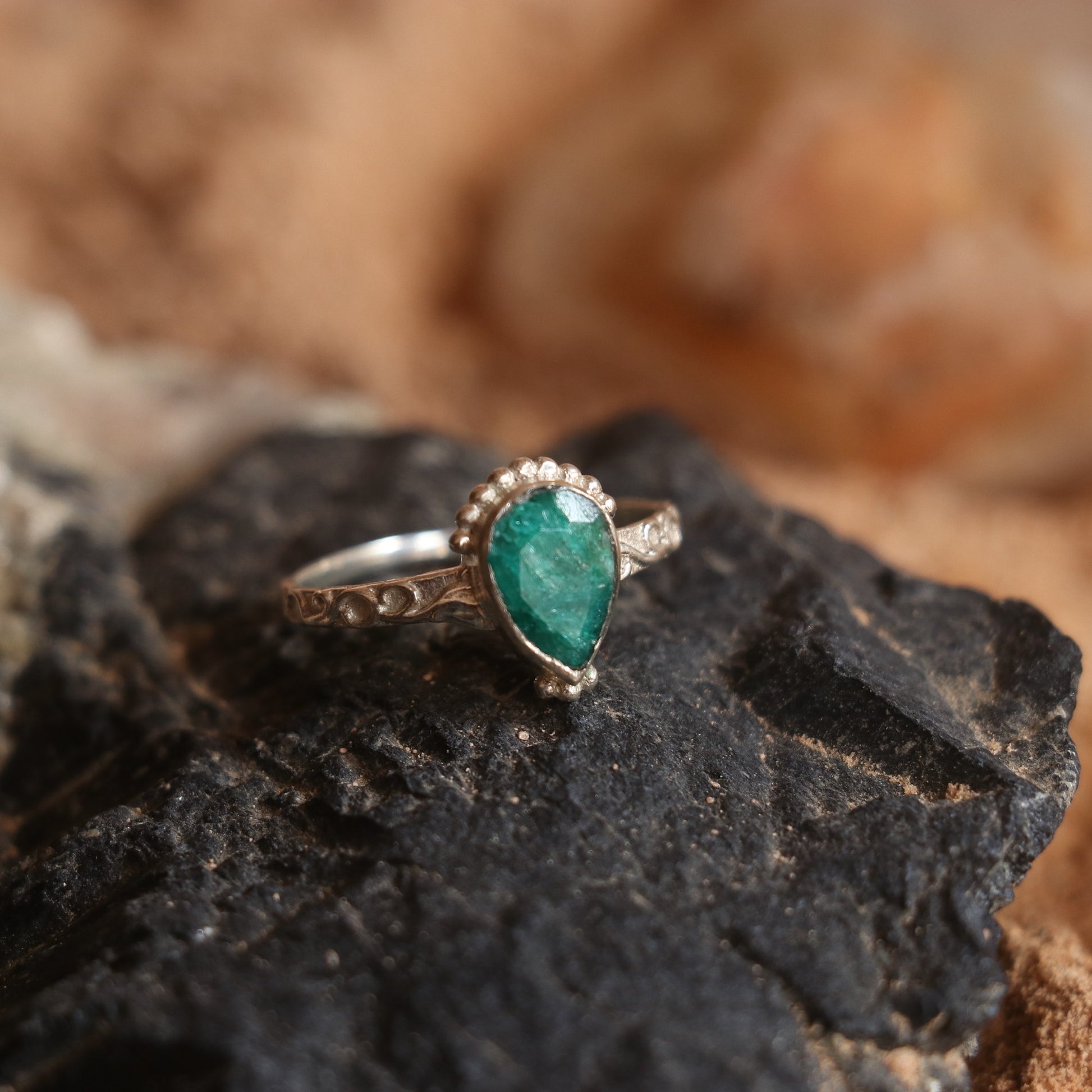 Silver Ring Studded With Teardrop Indian Emerald