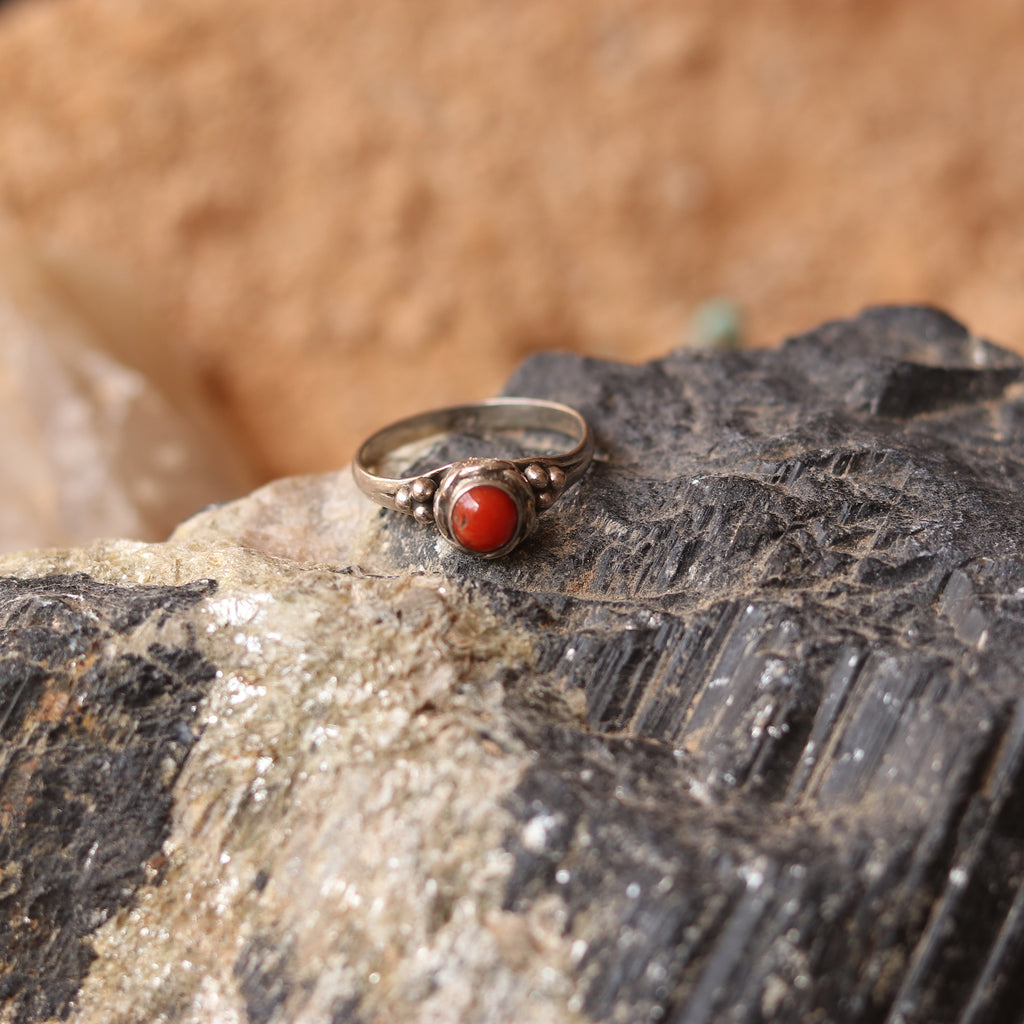 SILVER RING STUDDED WITH CORAL