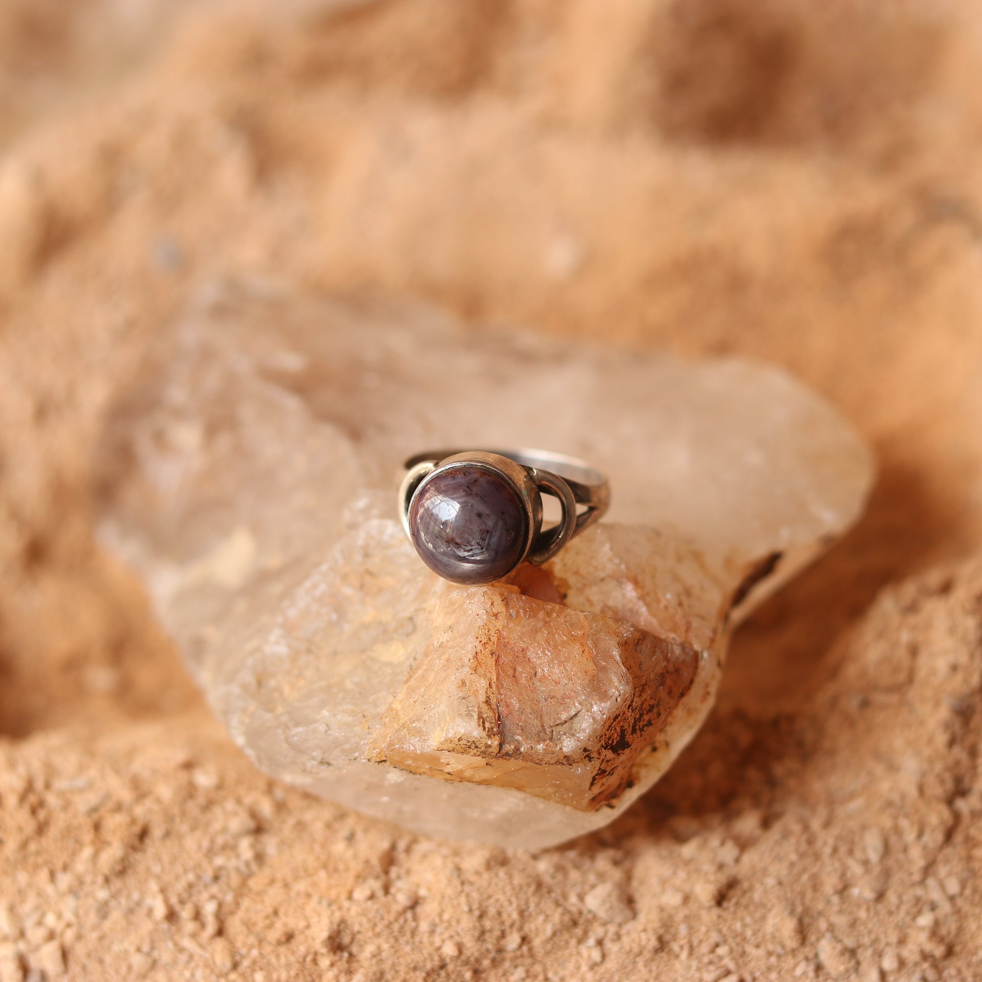 SILVER RING STUDDED WITH STAR RUBY