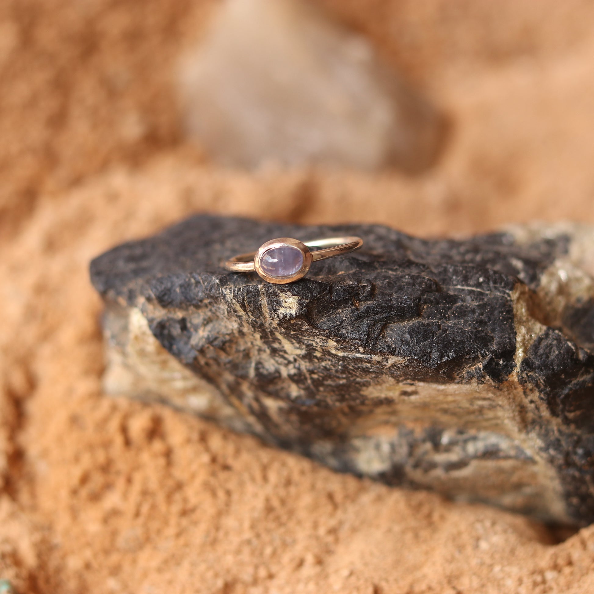 SILVER RING WITH TANZANITE