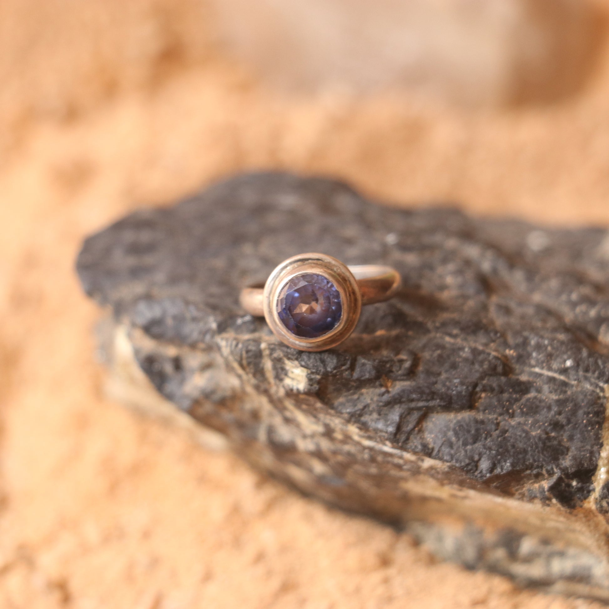 SILVER RING STUDDED WITH TANZANITE