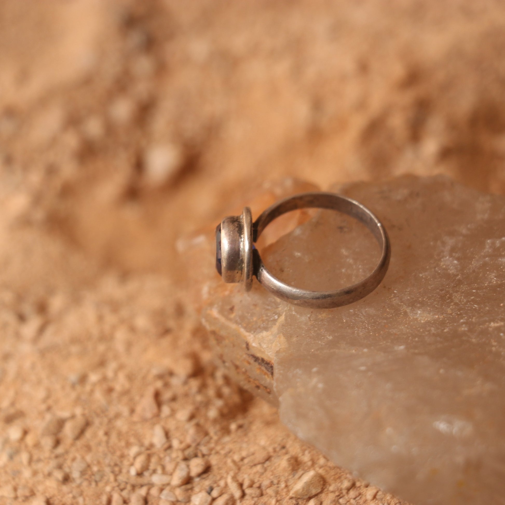 SILVER RING STUDDED WITH TANZANITE