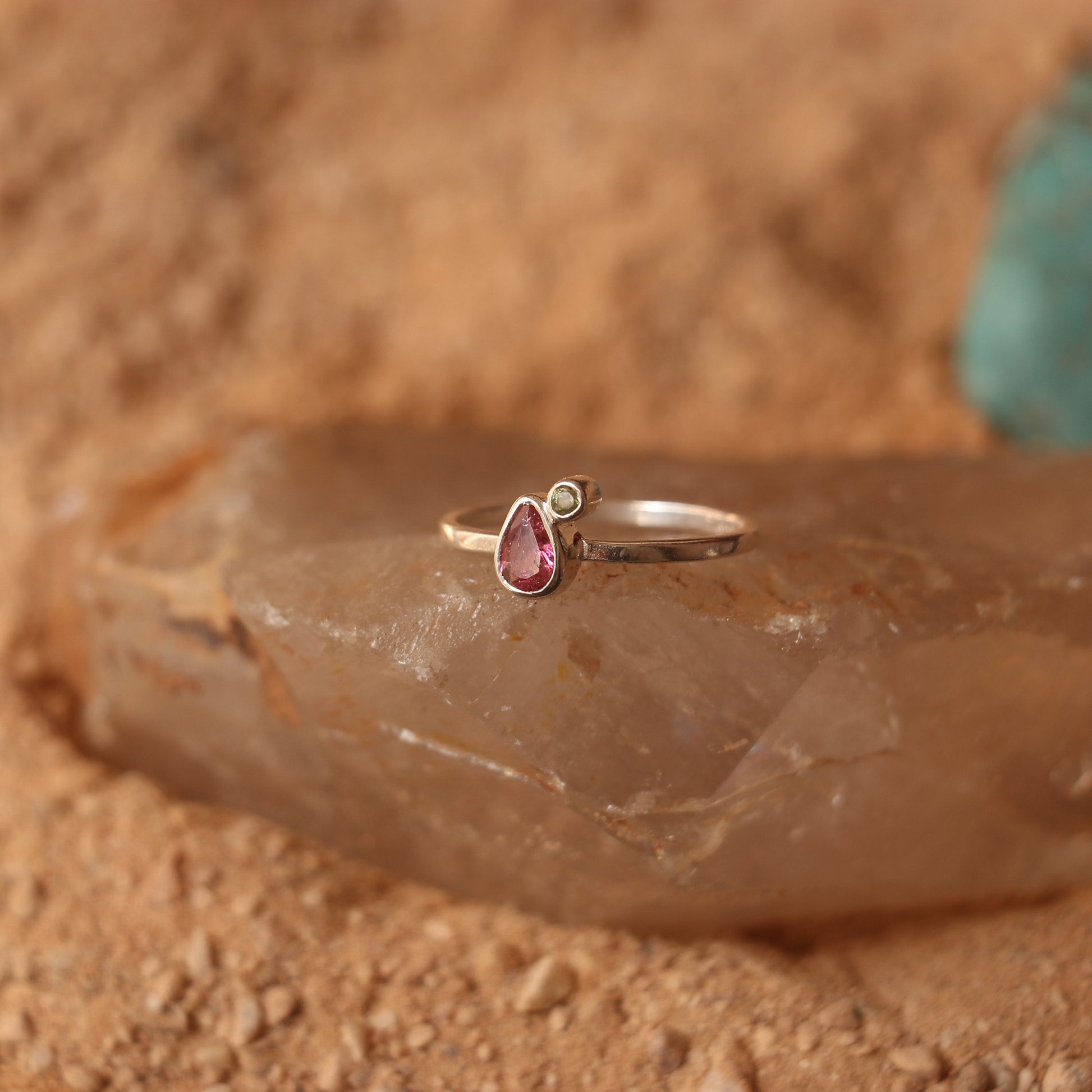 SILVER RING STUDDED WITH YELLOW & PINK TOURMALINE