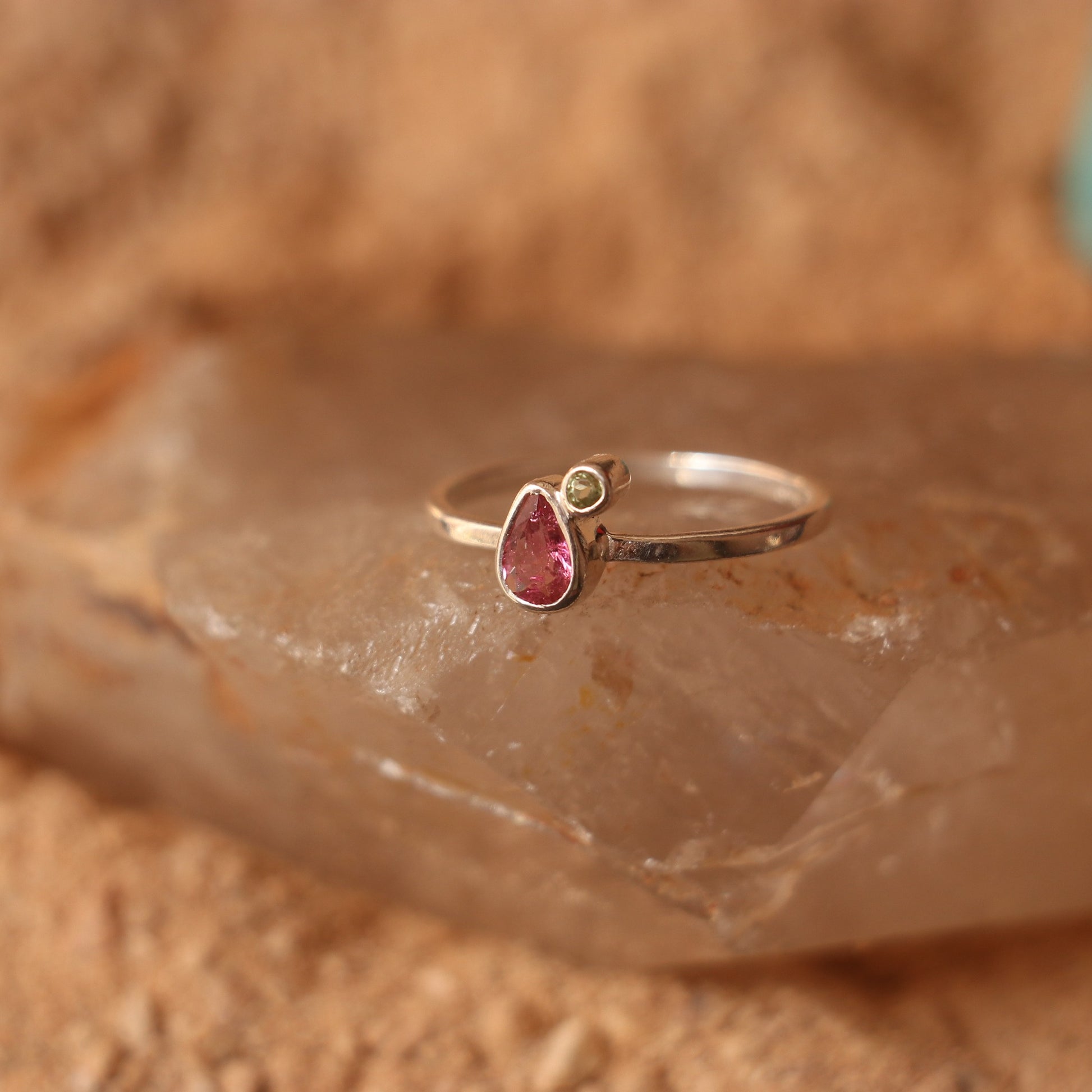 SILVER RING STUDDED WITH YELLOW & PINK TOURMALINE