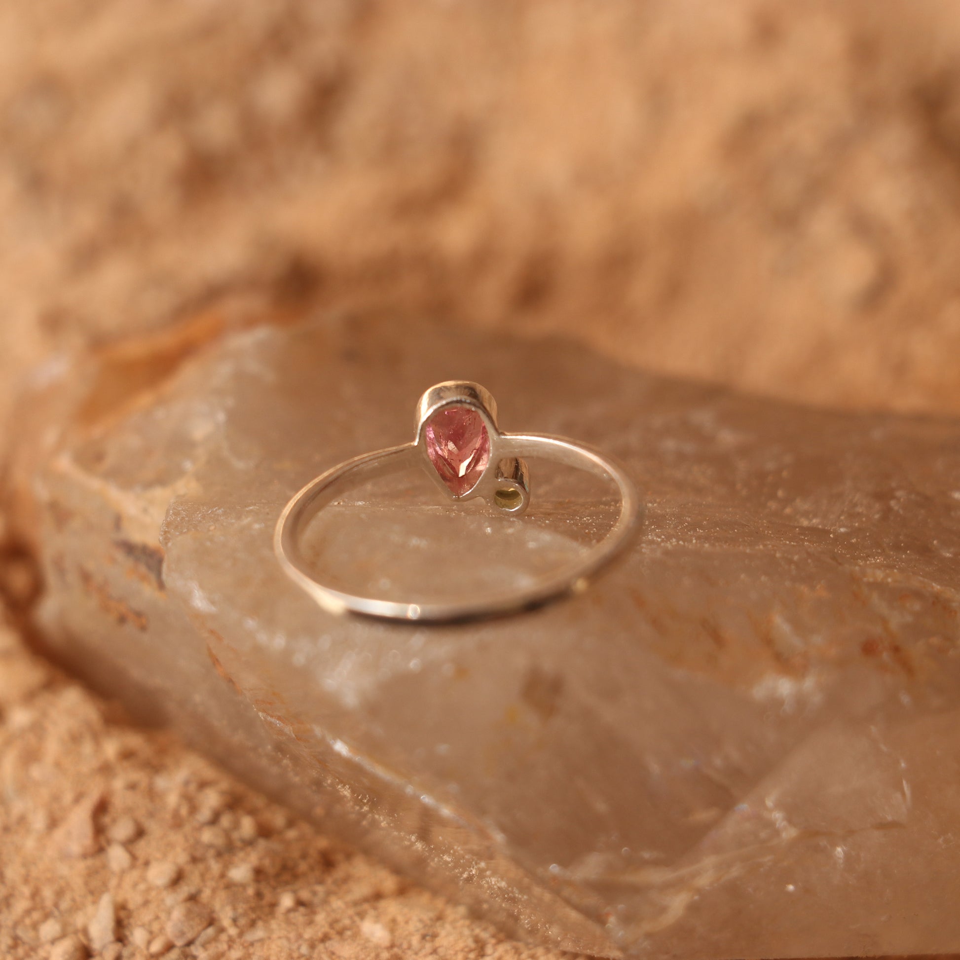 SILVER RING STUDDED WITH YELLOW & PINK TOURMALINE
