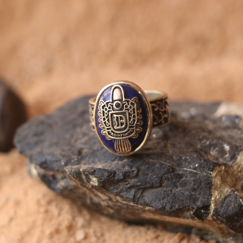 TRIBAL SILVER RING FEATURING A LAPIS LAZULLI STONE