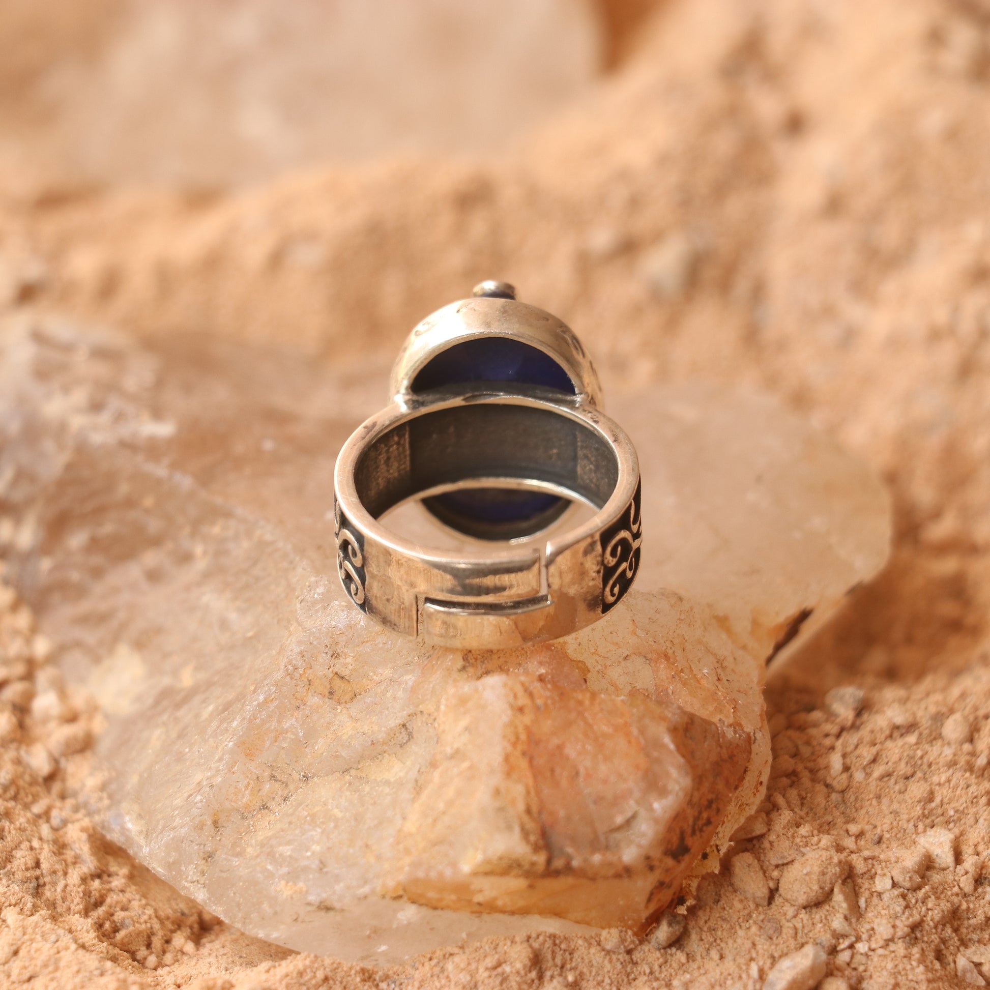 TRIBAL SILVER RING FEATURING A LAPIS LAZULLI STONE