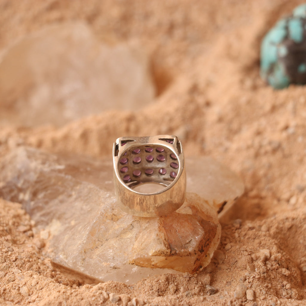 SILVER RING WITH A CLUSTER OF AMETHYSTS