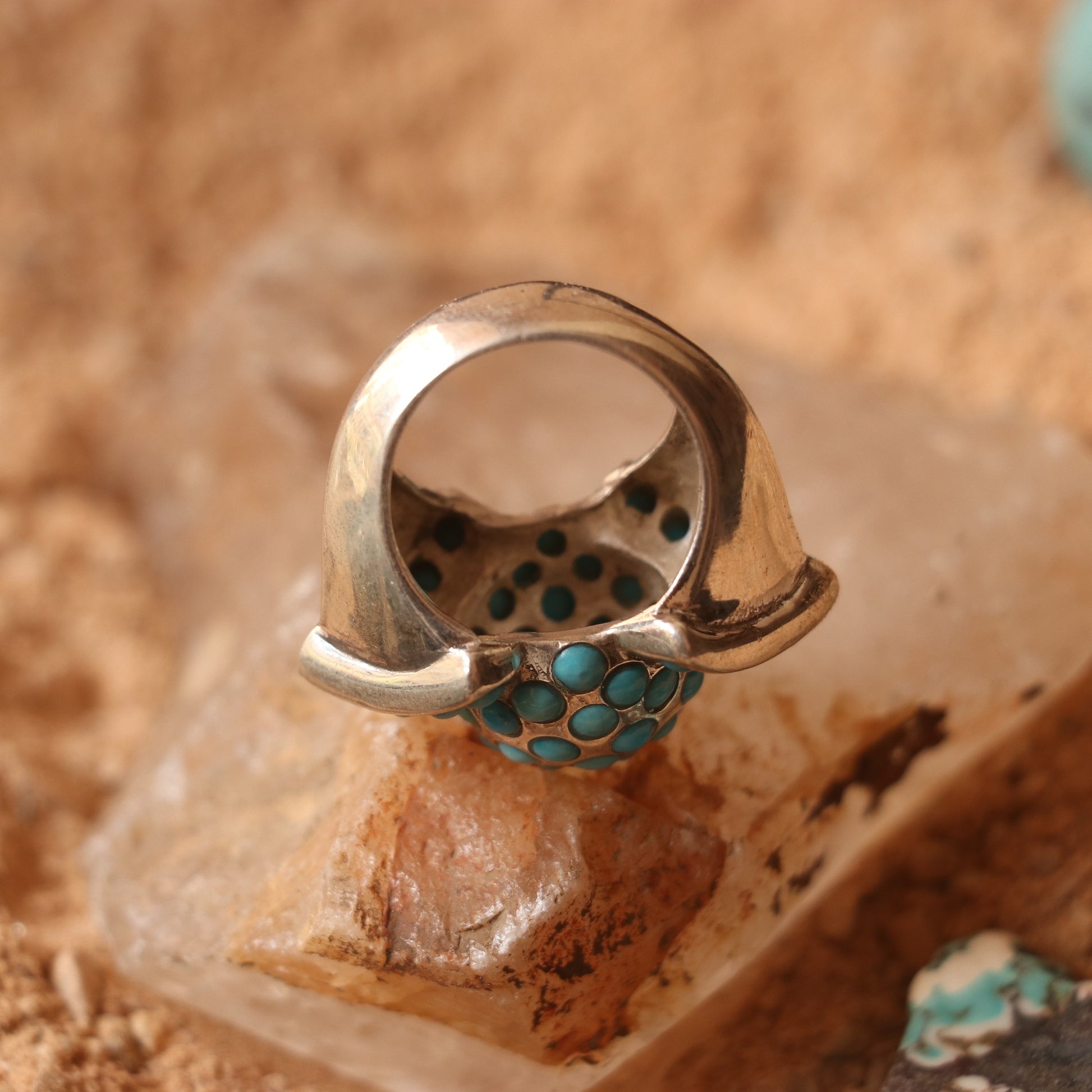 CHUNKY SILVER RING ADORNED WITH TURQUOISES