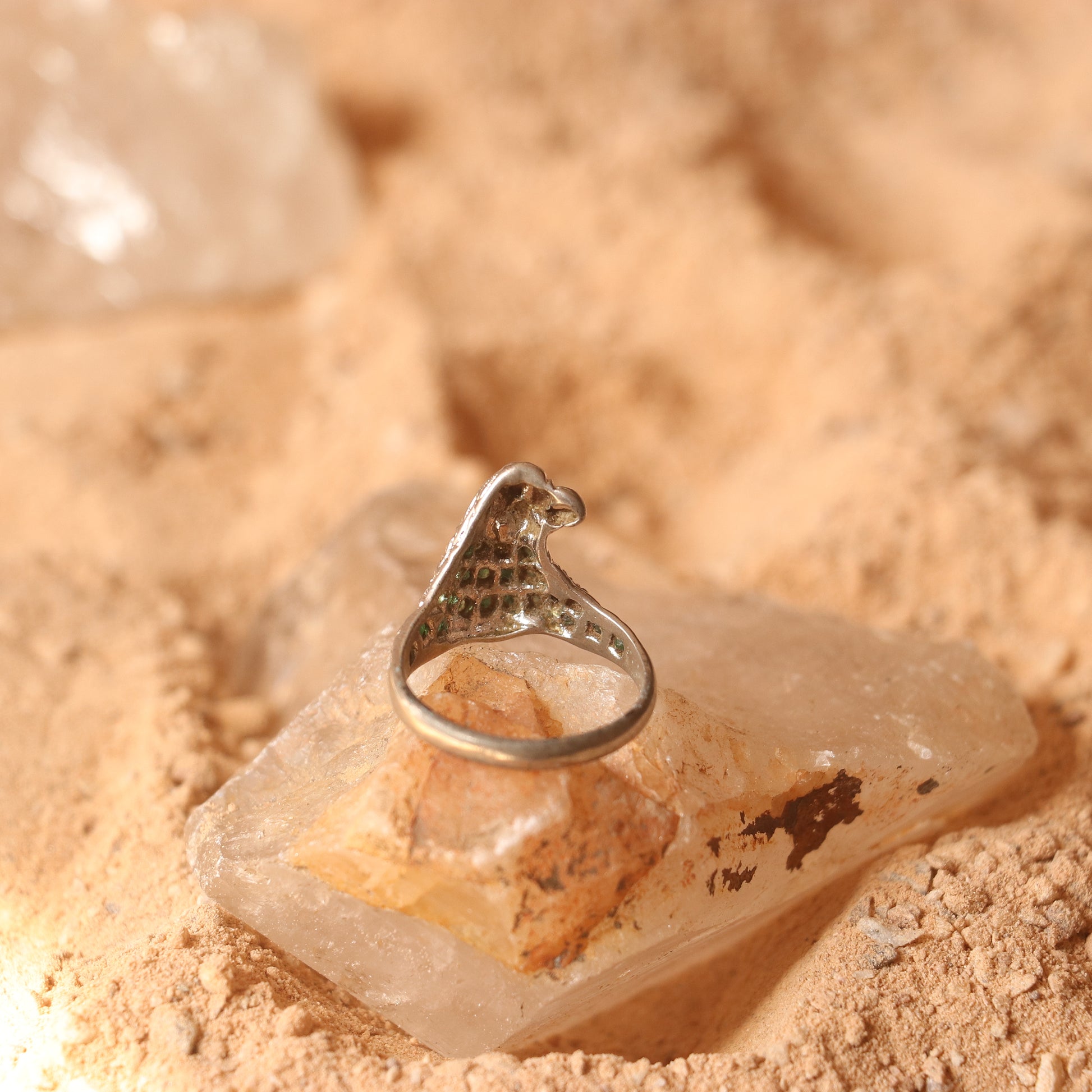 SILVER EAGLE SHAPED RING WITH EMERALDS & A SMALL RUBY EYE