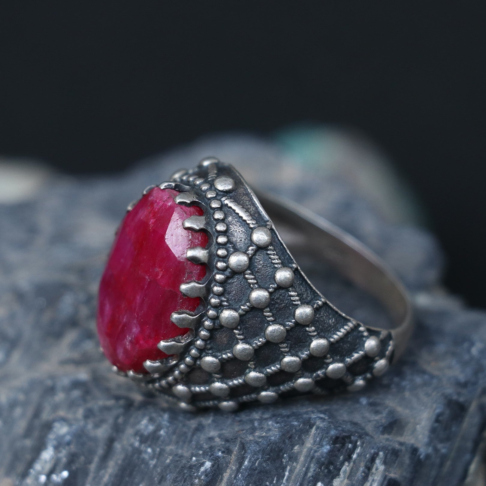Silver Ring with a striking oval Indian Rubie
