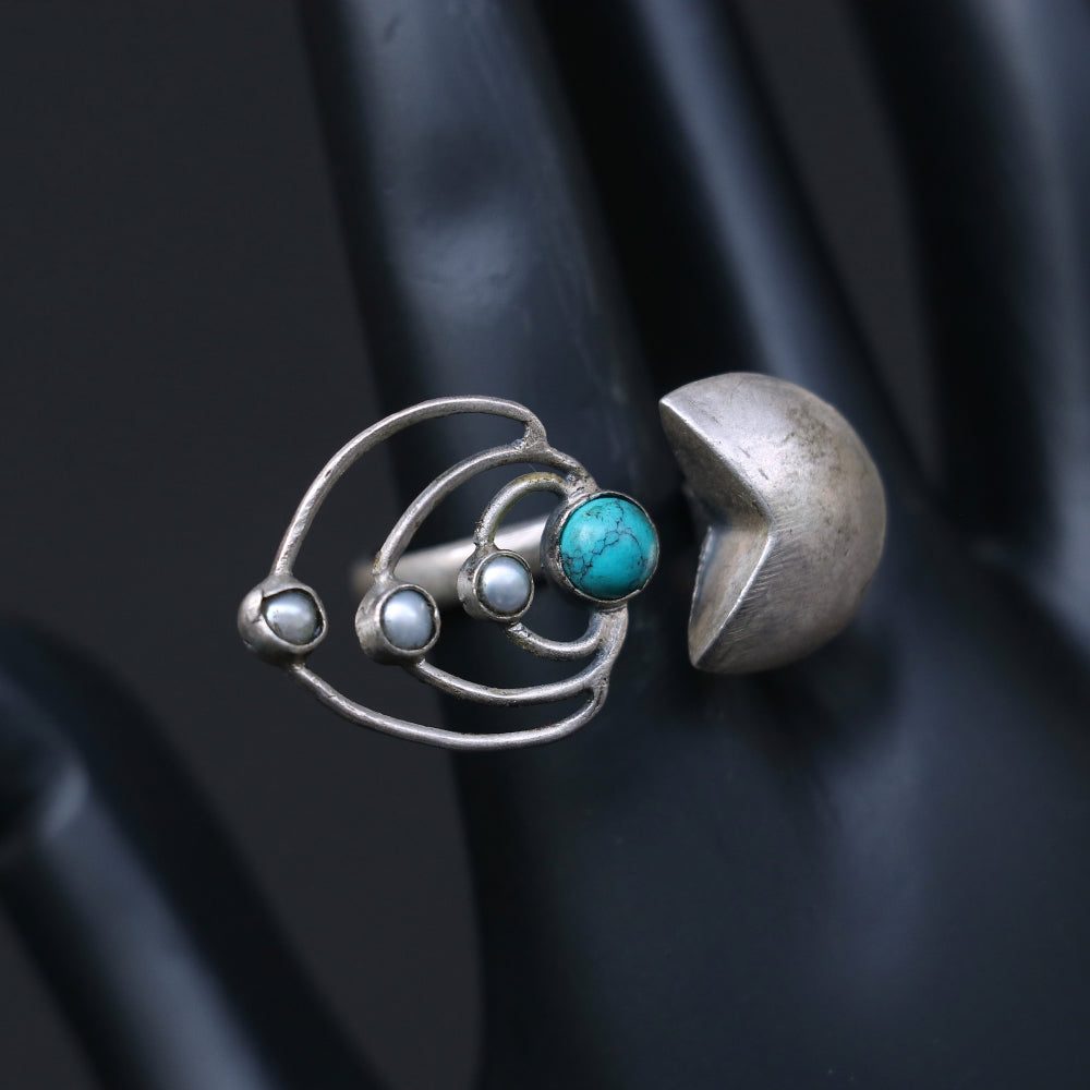 Artistic Silver Ring with Open Abstract Design – Turquoise & Pearls