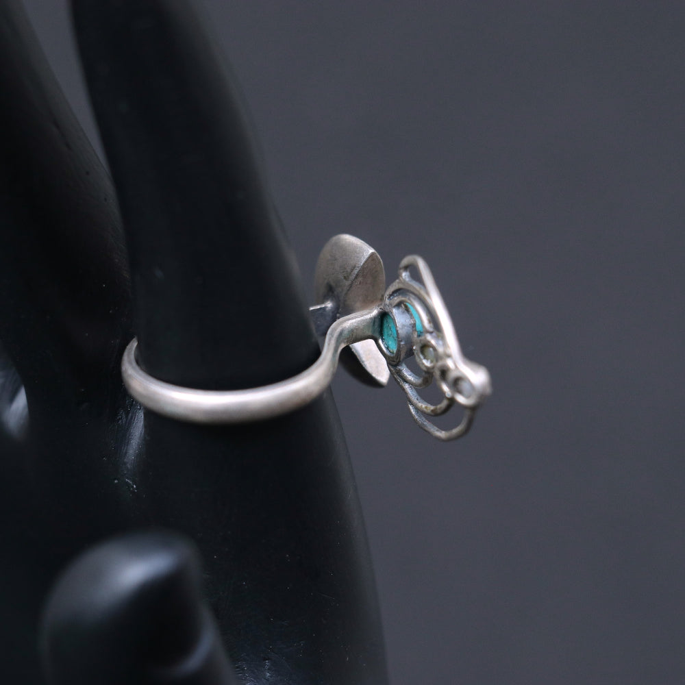 Artistic Silver Ring with Open Abstract Design – Turquoise & Pearls