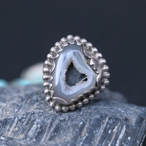 Rustic Silver Ring Featuring a Raw Agate Slice in a Bold Beaded Bezel