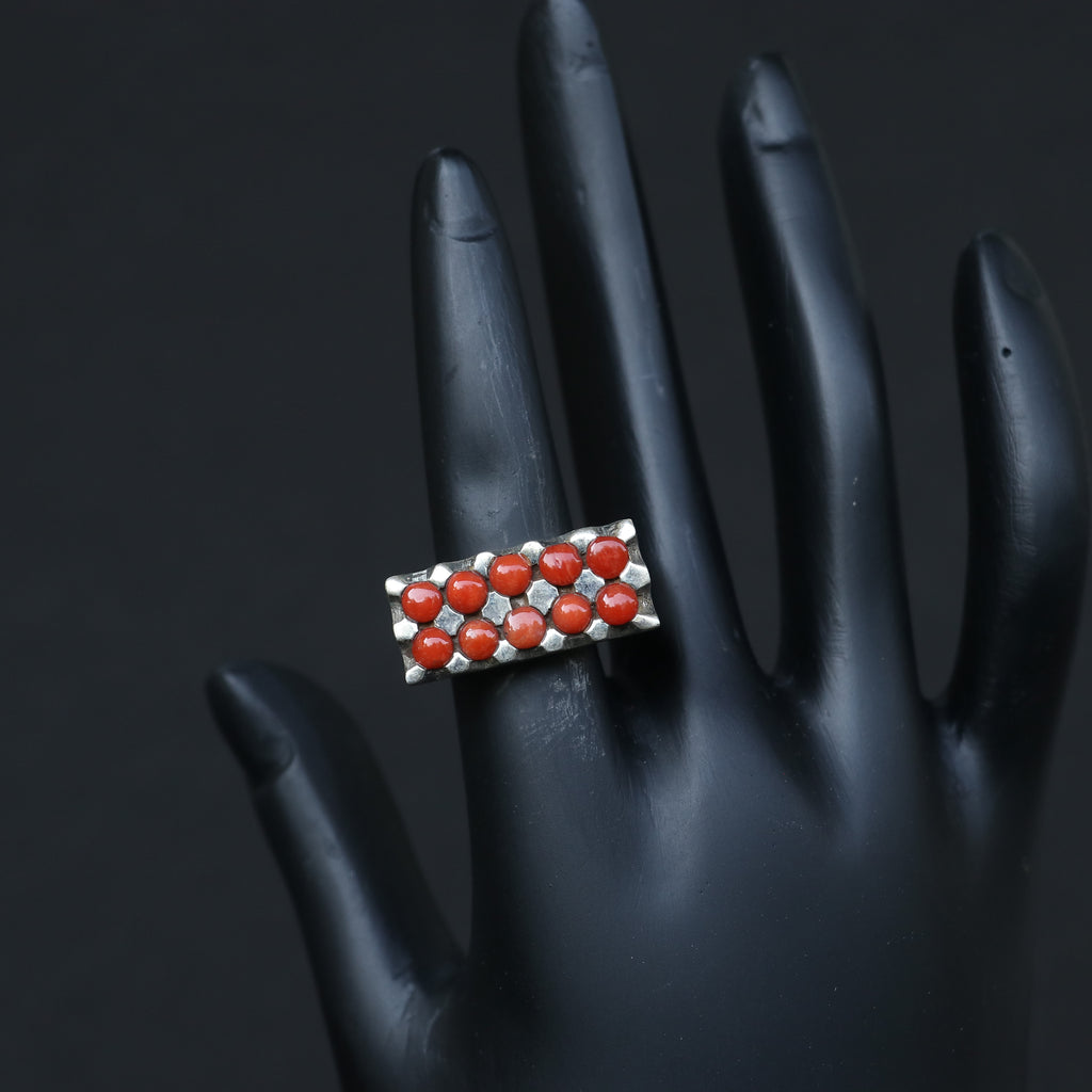 SILVER RING FEATURING RED CORALS