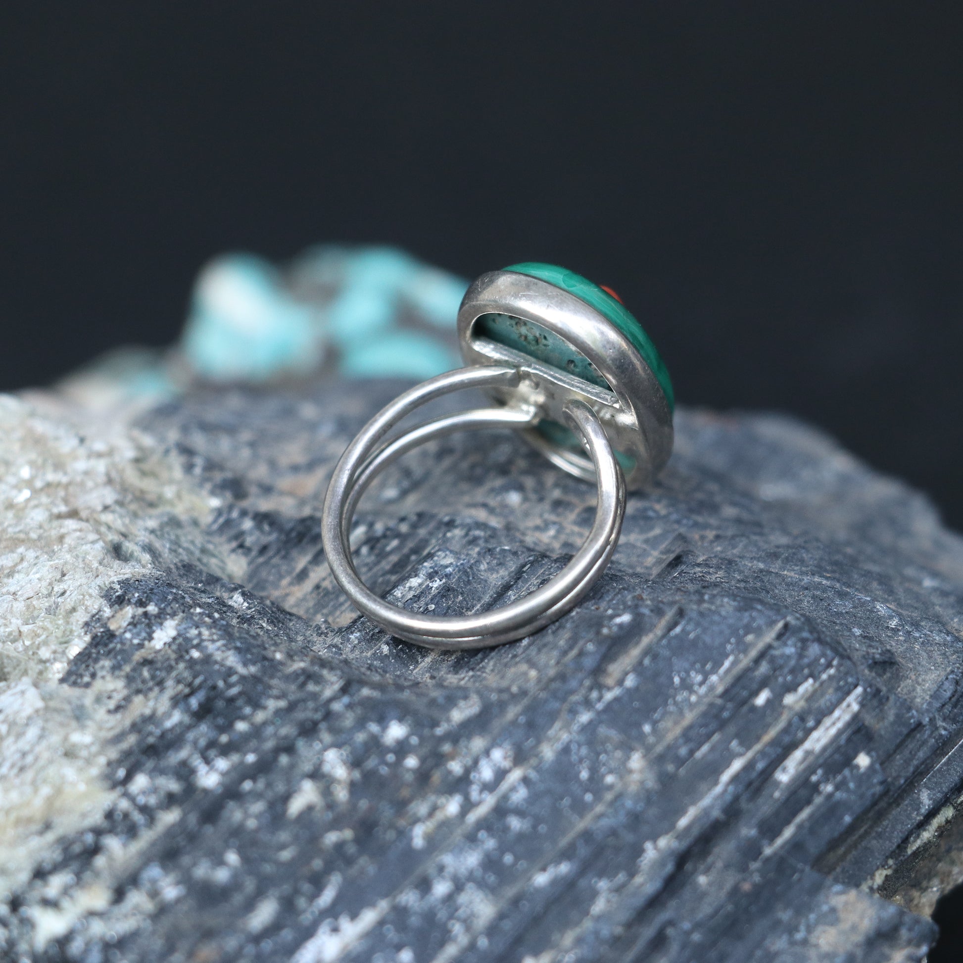 SILVER RING WITH A GREEN MALACHITE BASE , CENTERED BY RED CORAL