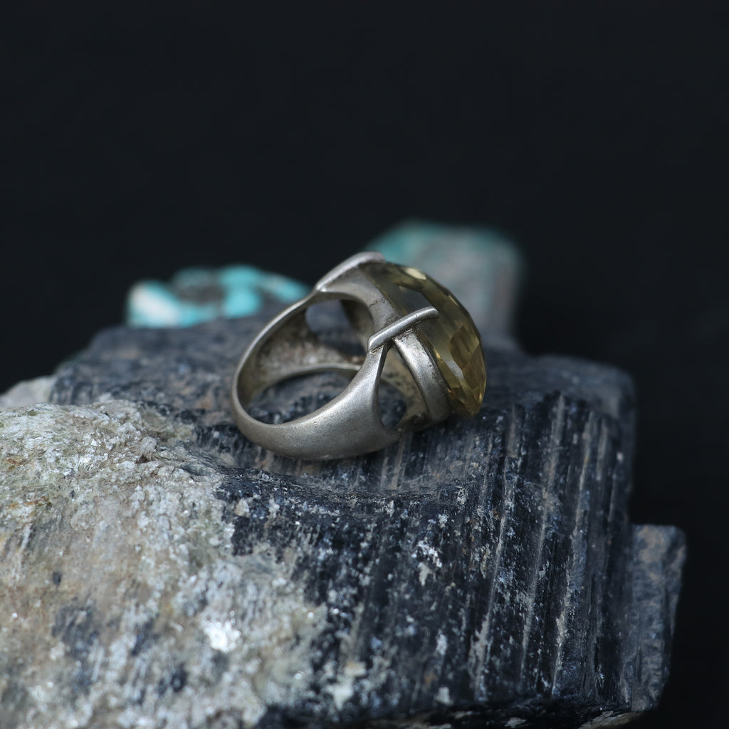 SILVER RING WITH AN OVAL GOLDEN TOPAZ