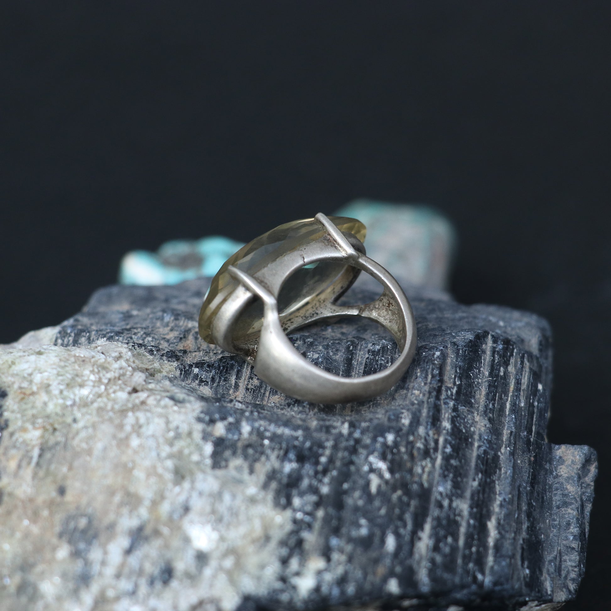 SILVER RING WITH AN OVAL GOLDEN TOPAZ