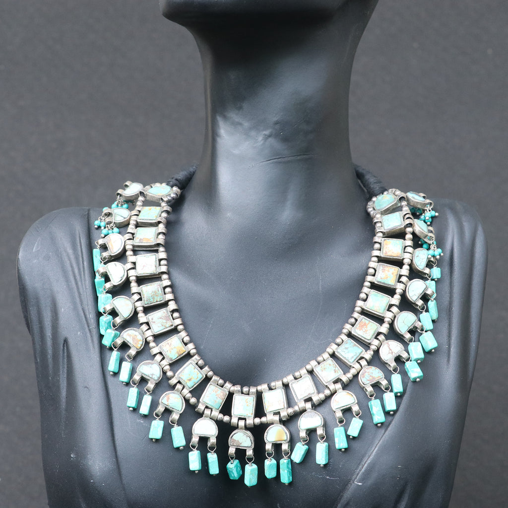 SILVER NECKLACE WITH TURQUOISE STONES , HALF MOON ACCENTS AND TURQUOISE BEEDS