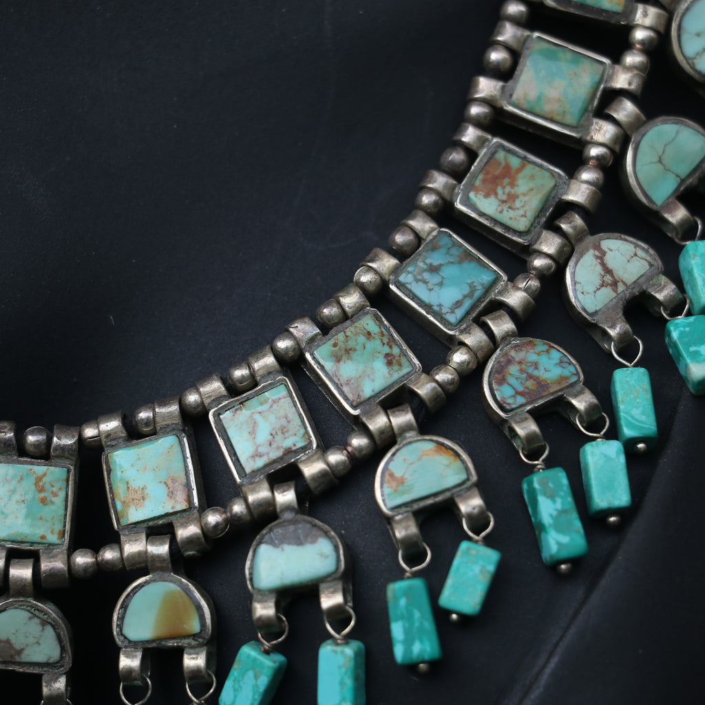 SILVER NECKLACE WITH TURQUOISE STONES , HALF MOON ACCENTS AND TURQUOISE BEEDS