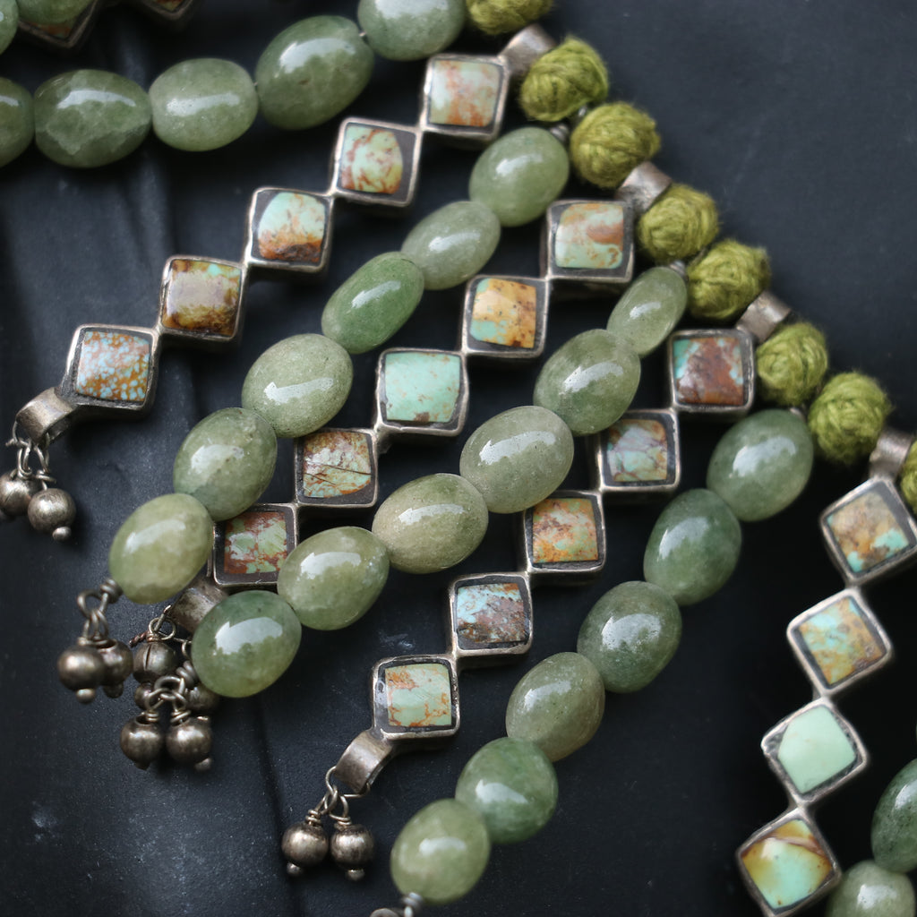 SILVER NECKLACE WITH GREEN TURQUOISE STONES AND SILVER DANGLERS